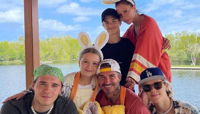David Beckham and Victoria Beckham with their children Brooklyn Beckham, Romeo Beckham, Cruz Beckham and Harper Beckham. — Instagram/@brooklynbeckham