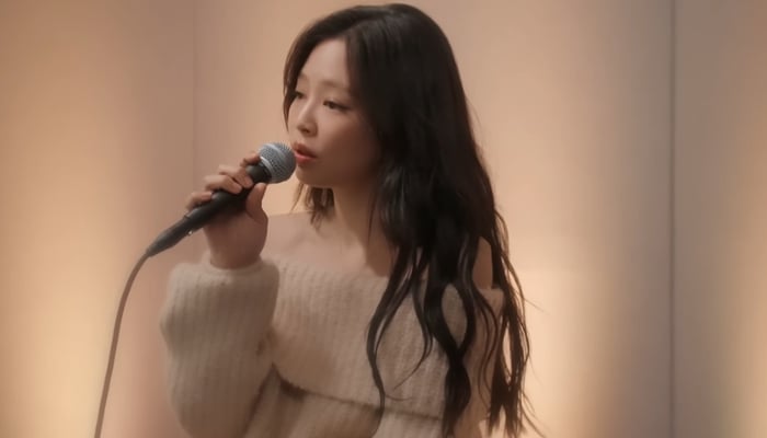 BLACKPINKs Jennie releases special Christmas gift for fans: Watch
