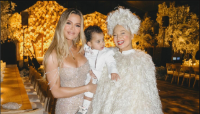 Sia with Khloe after liposuction