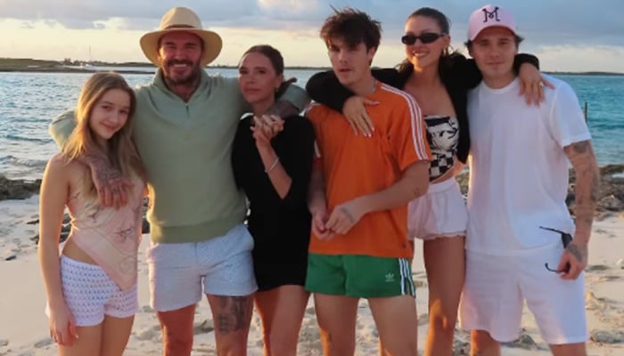 Celebrity couple David Beckham (second left) and wife Victoria Beckham (third left) pose with their children. — Instagram/davidbeckham