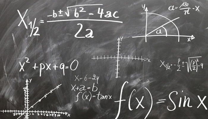 A maths problem on a board. — X/@pixabay