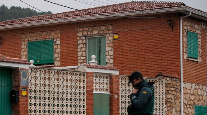 Pakistanlı, aşk dolandırıcılığında 3 İspanyol kız kardeşini çekiçle öldürmüş olduğu için tutuklandı