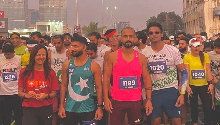 Pakistani athletes participating in the Marathon in Karachi. — X/@junaidmuhammadd