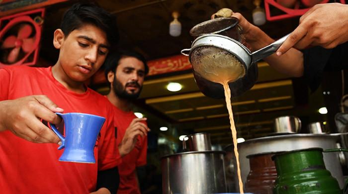 Chai craze! Pakistanis consume over $336 million worth of tea in 6 months