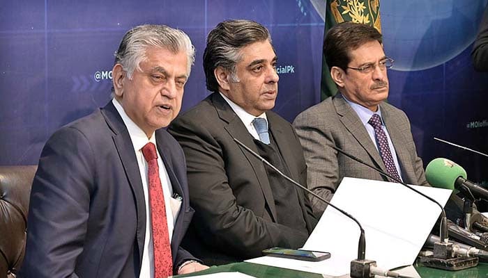 Caretaker Interior Minister Dr Gohar Ejaz and Caretaker Federal Minister for Information Murtaza Solangi address a press conference about the security situation during General Elections 2024 at the Ministry of Interior on February 6, 2024.—APP