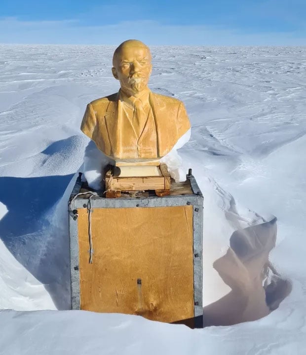 The statue has been sitting on top of a former Soviet Union research station buried deep below the surface. — Jam Press/Chris Brown
