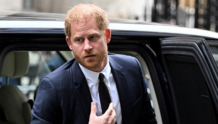 Prince Harry ‘mulling over’ last connection to royal family