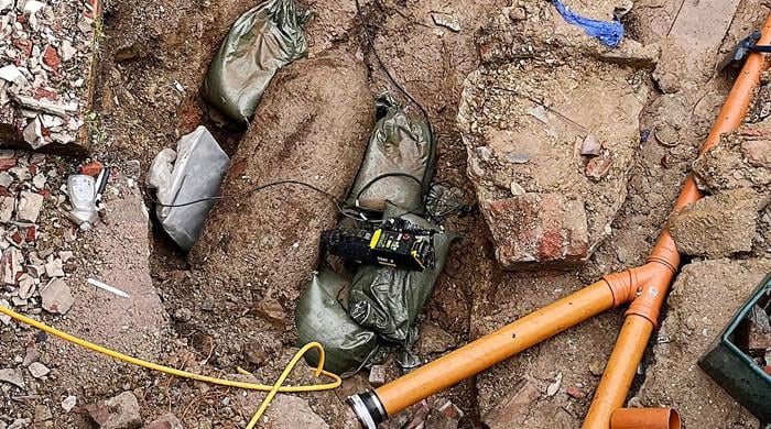 WW II unexploded bomb found in Plymouth rushes English military to dispose it