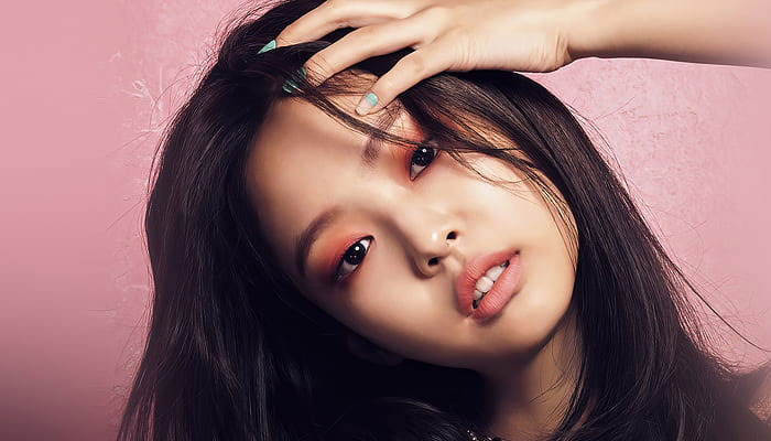 BLACKPINK Jennies Apartment 404 struggles to perform on the charts