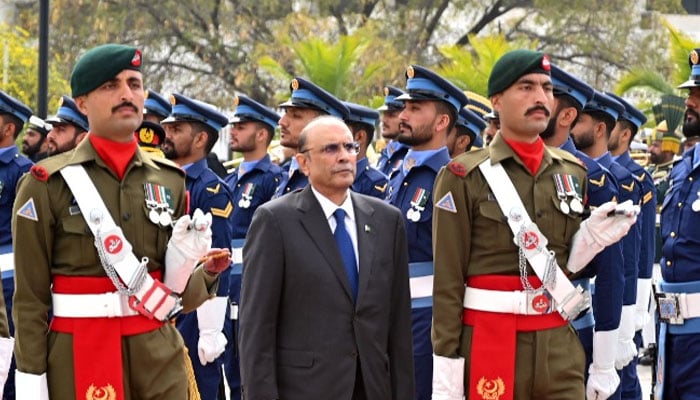President Asif Ali Zardari inspecting the guard of honour at Islamabads Aiwan-e-Sadr on March 11, 2024. — X/@PresOf Pakistan