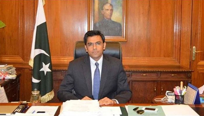 Newly-appointed Sindh chief secretary Syed Asif Hyder Shah. — Facebook/@AsifHyderShahBureaucrat