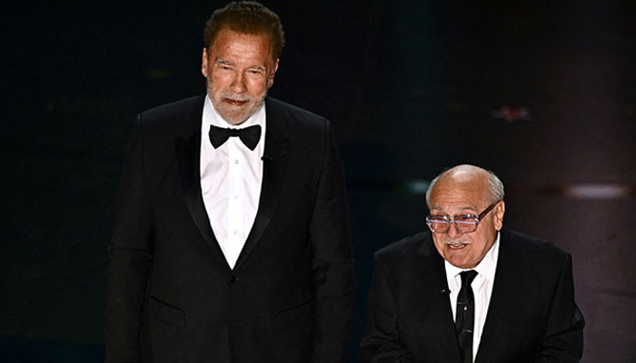 Arnold Schwarzenegger and Danny DeVito at the 2024 Oscars