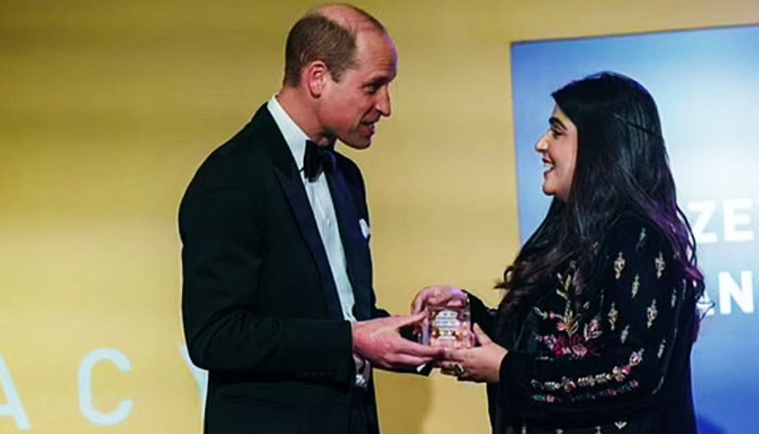Alizey Khan (right) receives Diana Legacy Award from Prince William in London on March 14, 2024. — X/@PTVNewsOfficial