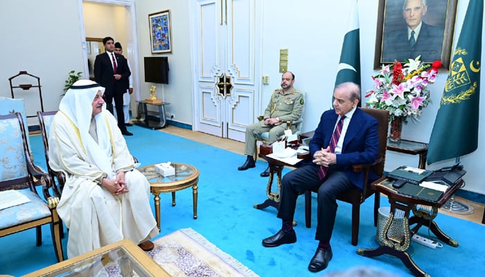 Kuwaiti Ambassador to Pakistan Nassar Abdulrahman Jasser Almutairi (left) calls on Prime Minister Shehbaz Sharif on March 19, 2024. — PID