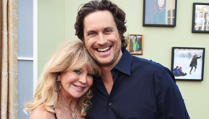 Oliver Hudson talks about childhood with mother Goldie Hawn