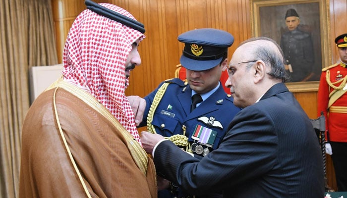 President Asif Ali Zardari (right) conferred Nishan-i-Pakistan award on Saudi Arabias Defence Minister Prince Khalid bin Salman Al Saud on March 23, 2024. — PID