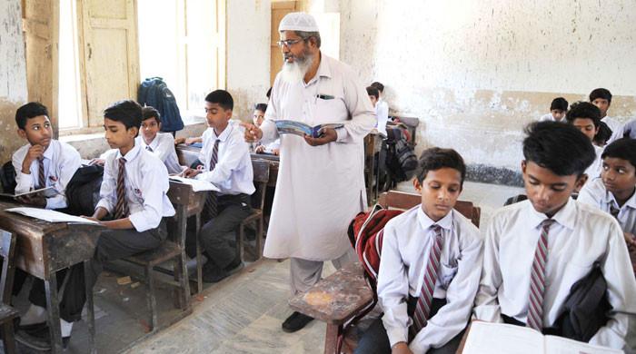 Punjab govt issues warning for private schools in Lahore