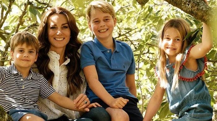 Реакция Джорджа, Шарлотты и Луи на диагноз рака внутри детей Кейт Миддлтон