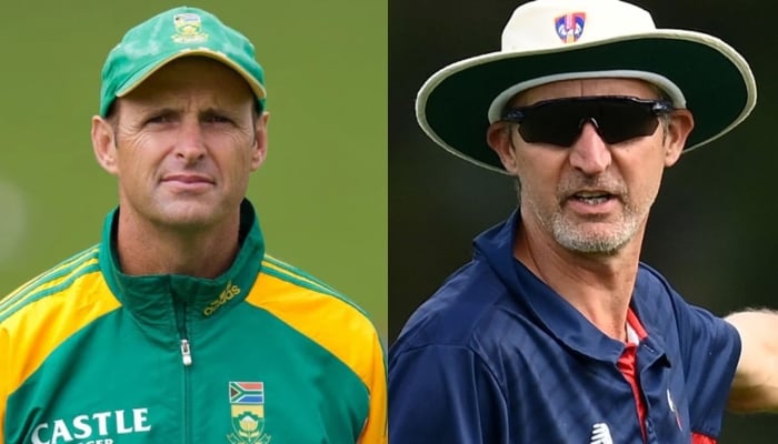 South Africas Gary Kirsten and Australias Jason Gillespie. — AFP/Files