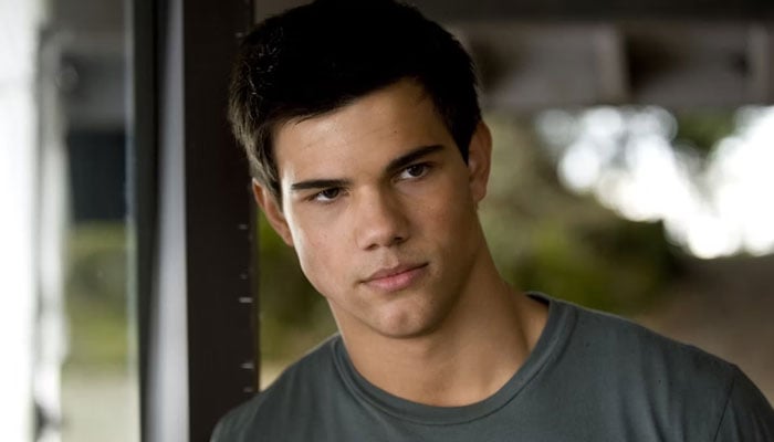 Twilights Taylor Lautner reveals making the airport security suspicious