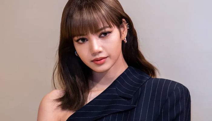 Lisa continues to shine in her solo career by teaming up with RCA Records