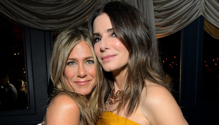 Jennifer Aniston helps Sandra Bullock recover from Brian Randall's death