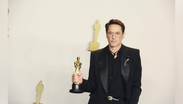 Robert Downey Jr.'s dos and don'ts when sharing his Oscar trophy