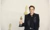 Robert Downey Jr. spills do's and don'ts with Oscar trophy