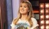 Kelly Clarkson gets into the spring spirit