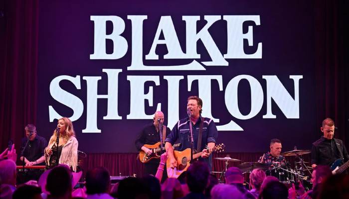 Blake Shelton excitedly opens bar at Las Vegas: Waiting years