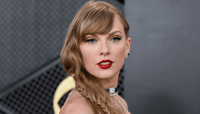 Taylor Swift album 'leaked' prompts urgent action on social media