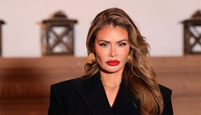 Chloe Sims told her sisters about the months-long silence.