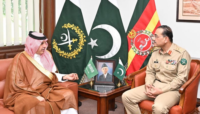 Chief of Army Staff General Asim Munir with Saudi Arabia’s Assistant Minister of Defence Major General (Engineer) Talal Bin Abdullah Al-Otaibi at the General Headquarters (GHQ) in Rawalpindi. — ISPR