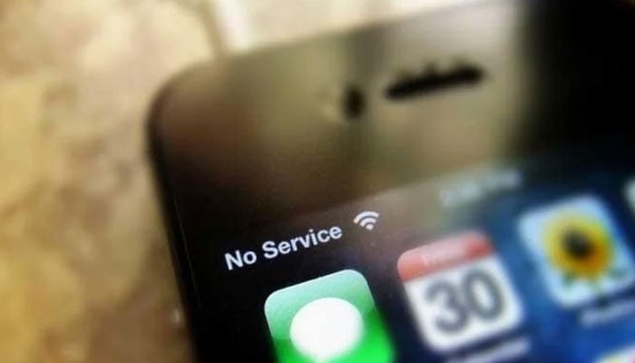 This image shows a No Service text on a smartphones screen. — The News/File