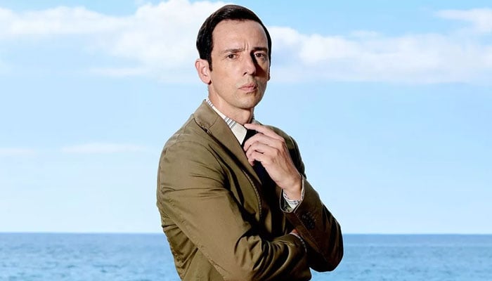 Death in Paradise fans works out the replacement of Ralf Little