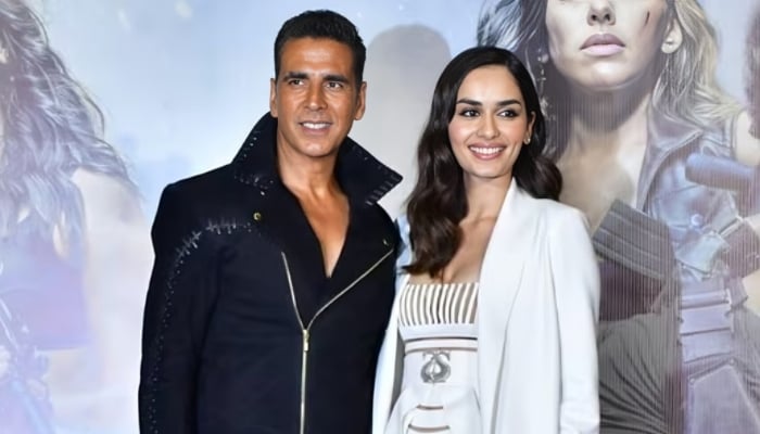 Manushi Chhillar opens up about age difference with Akshay Kumar
