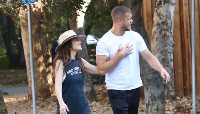 Minka Kelly and Dan Reynolds enjoy relaxed outing in Los Angeles.