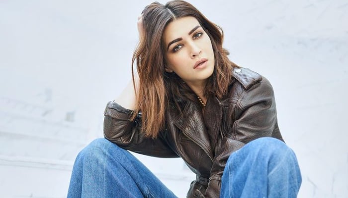 Kriti Sanon expresses desire to play a grey character in next film