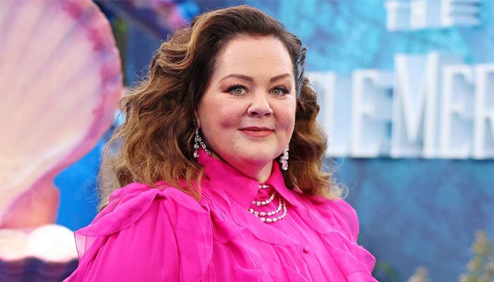 Melissa McCarthy shows off tremendous weight loss