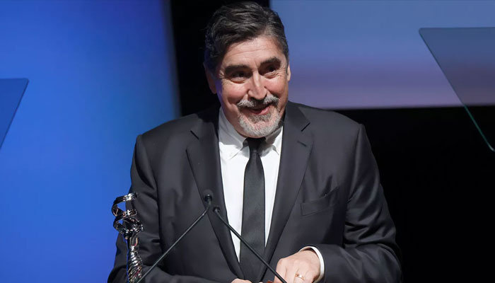 Alfred Molina fights back tears over heartbreaking story about late father