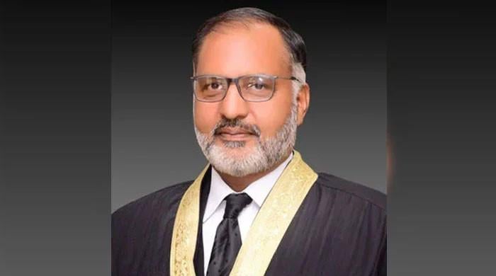 President gives nod to retirement notification of former IHC judge Shaukat Aziz Siddiqui