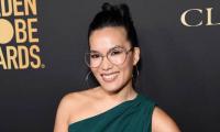 Ali Wong Makes Fun Of Herself After Failed Makeup Try