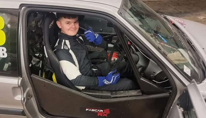 Caleb McDuff: UK teen who is worlds first deaf Formula One driver. Indtagram/@calebmcduff