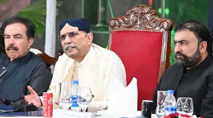 Zardari stresses dialogue to resolve Balochistan's issues