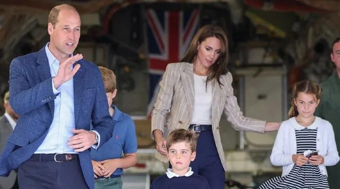 Kate Middleton upset over Prince l_1187487_053021_upd