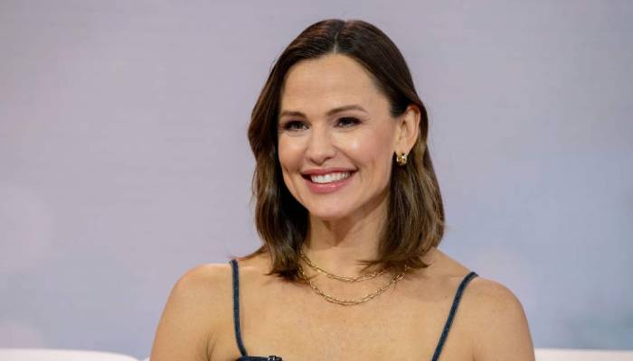 Jennifer Garner feels lucky on being pregnant three times in her life