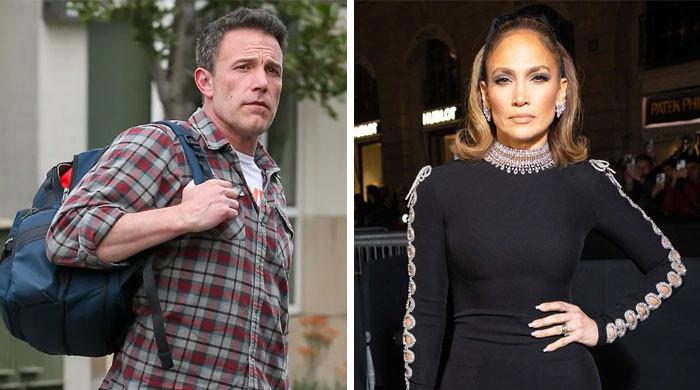 Ben Affleck 'moved out weeks ago' as Jennifer Lopez hunts new property