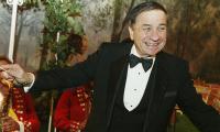 Oscar-Winning ‘Mary Poppins’ Songwriter Richard Sherman Dead At 95