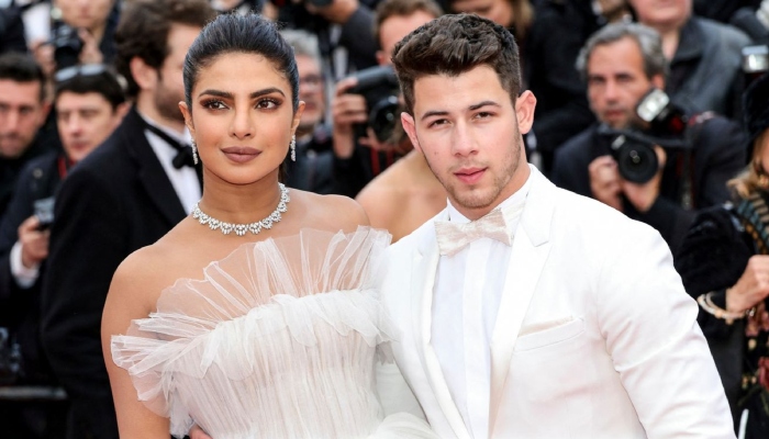 Priyanka Chopra begins Christmas celebration with Nick Jonas: home