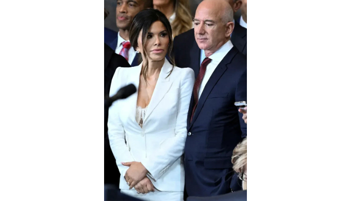 Jeff Bezos fiancé Lauren Sanchez sparks debate over daring outfit